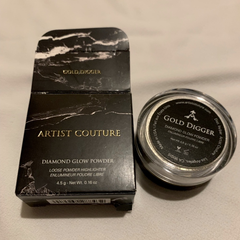 Artist Contour Highlighter in Gold Digger